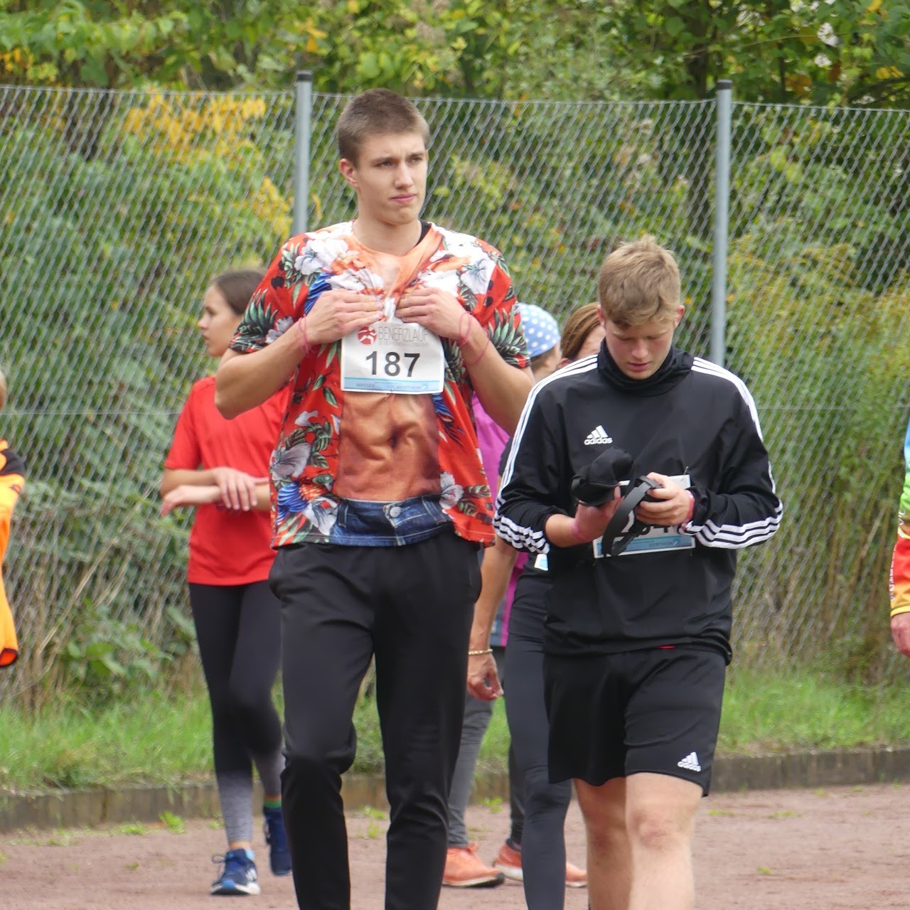 Bild vom 13. Benefizlauf im Jahr 2022. Dies ist das 266. Bild.